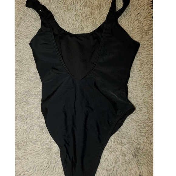 One piece swimsuit - Picture 5 of 5